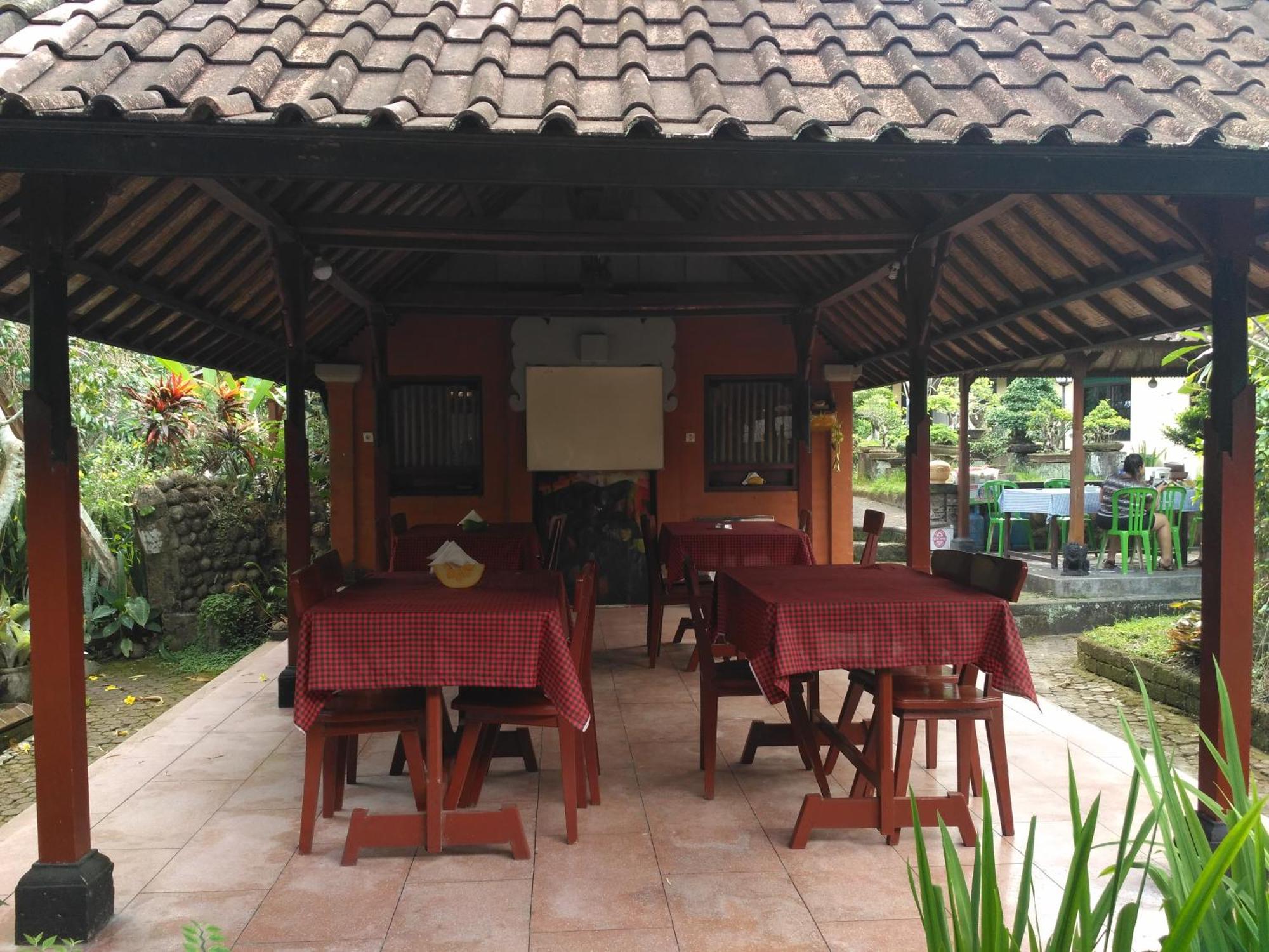 Dhangin Taman Inn