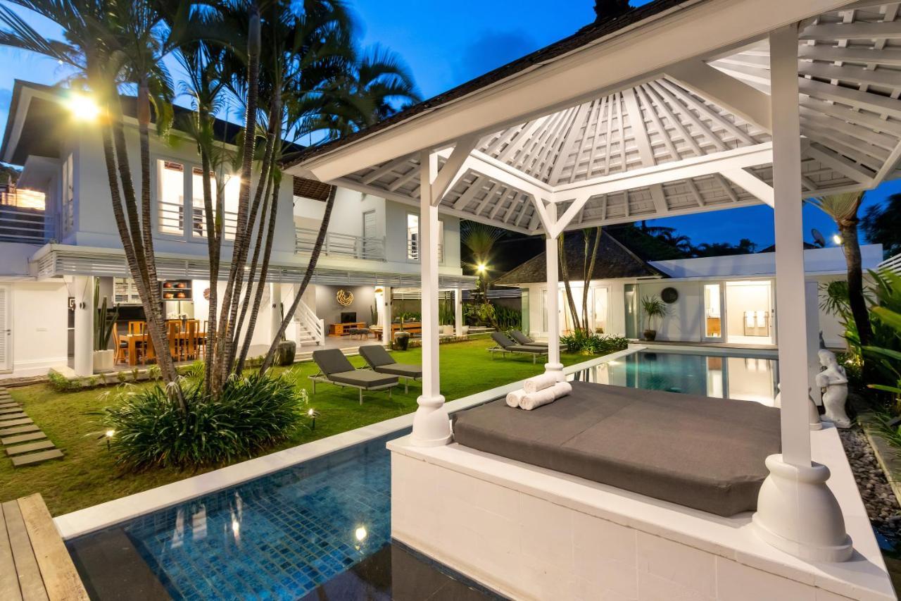 M Bali Villa *