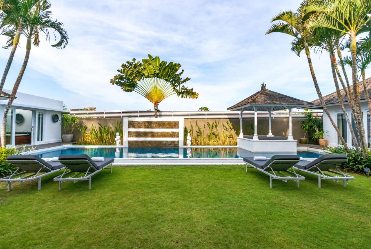 M Bali Villa *