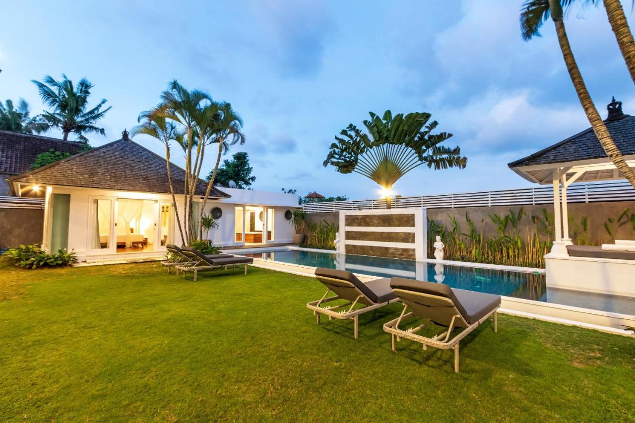M Bali Villa *