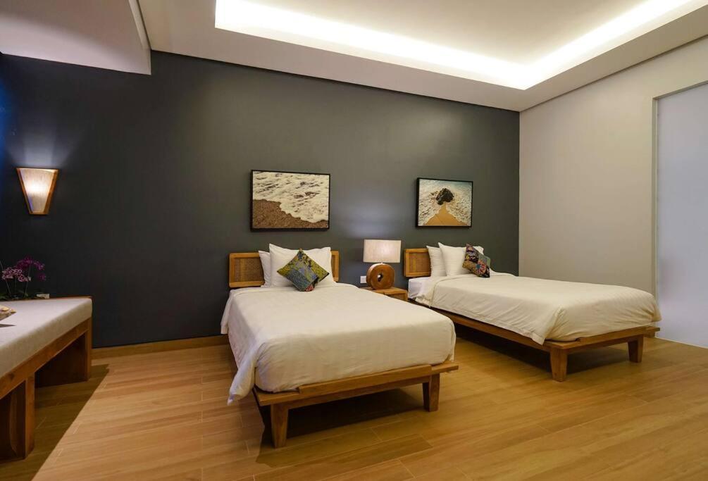 Grand Uluwatu Villa *