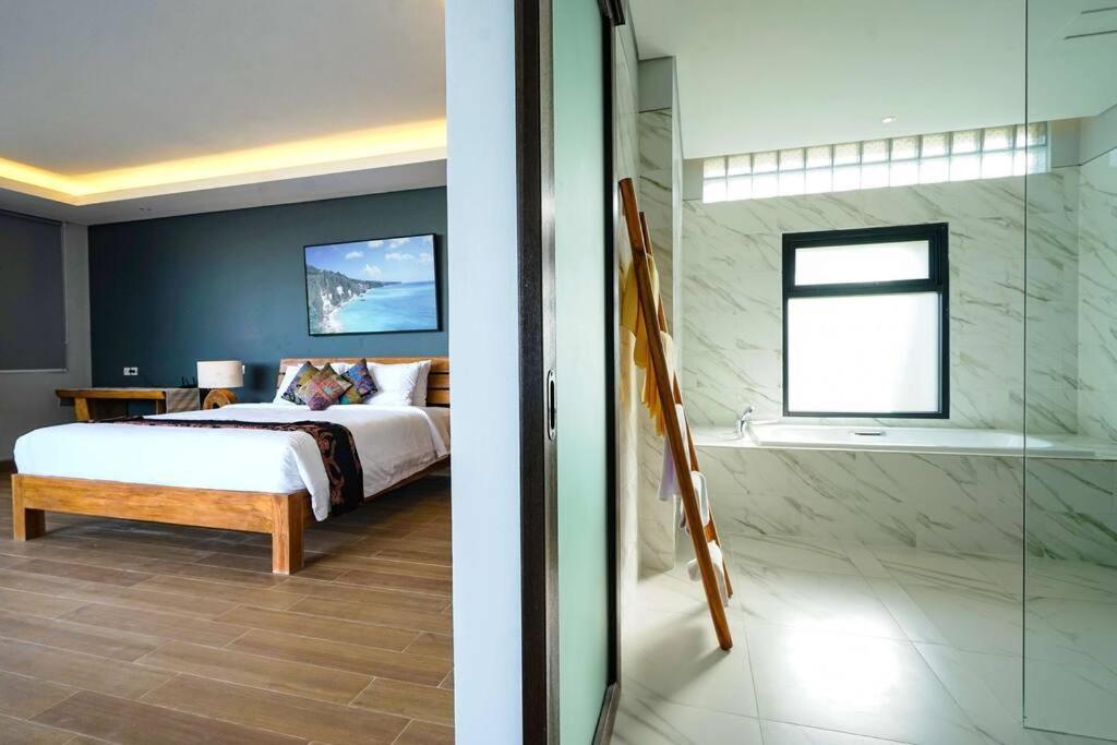 Grand Uluwatu Villa
