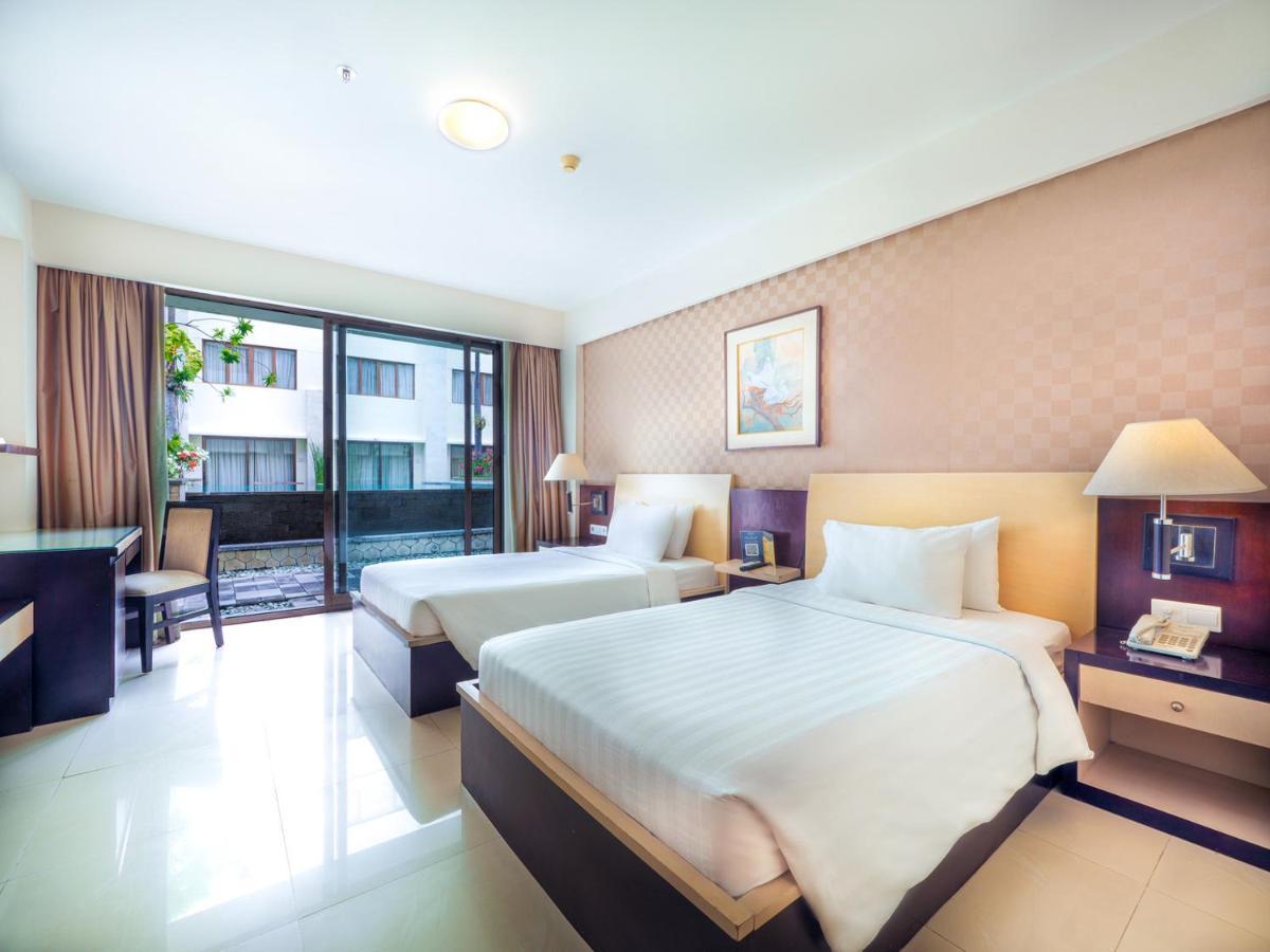 Aston Kuta And Hotel 4*