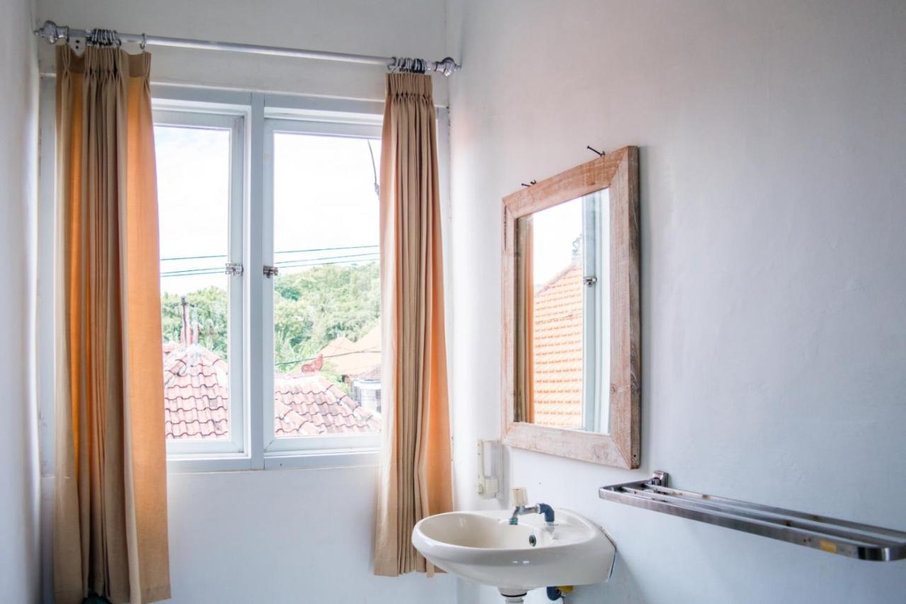 Guest house Cemara Beachfront Nusa Penida