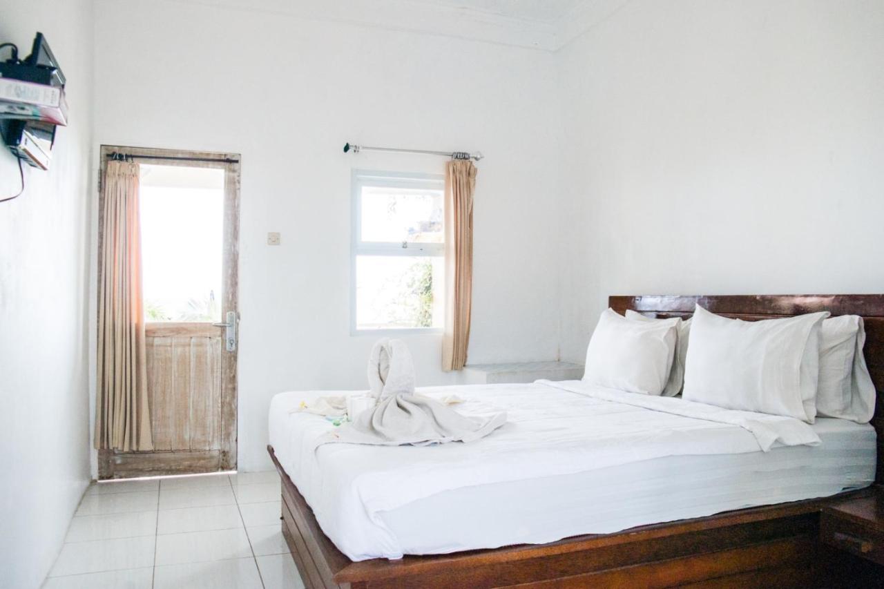 Cemara Beachfront Nusa Penida Guest house