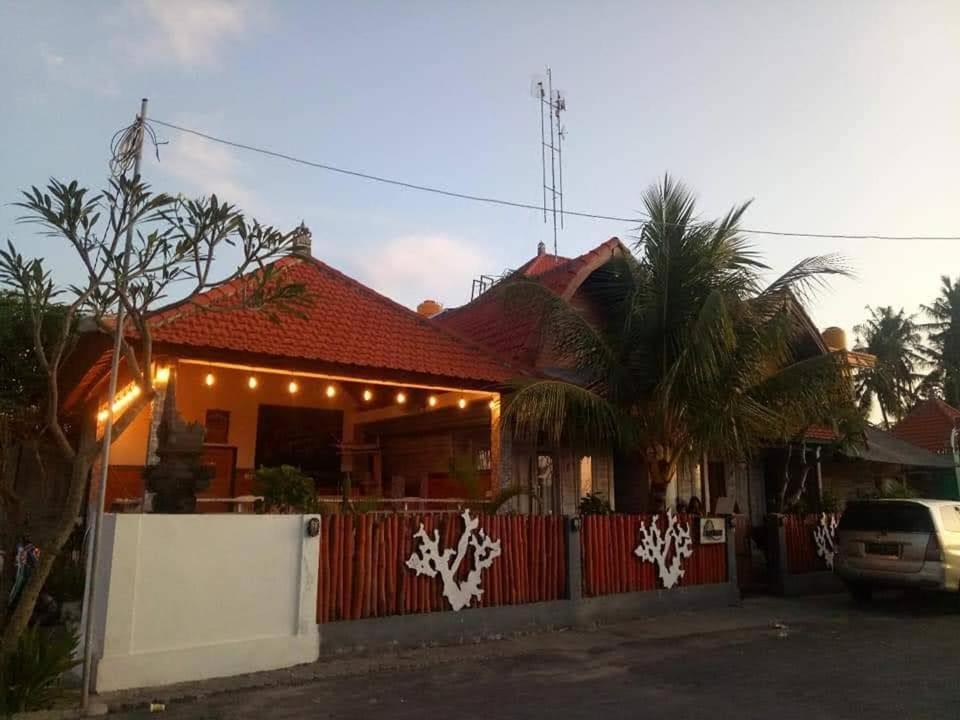 Sarinah - Bistro & Bed & Breakfast Batununggul