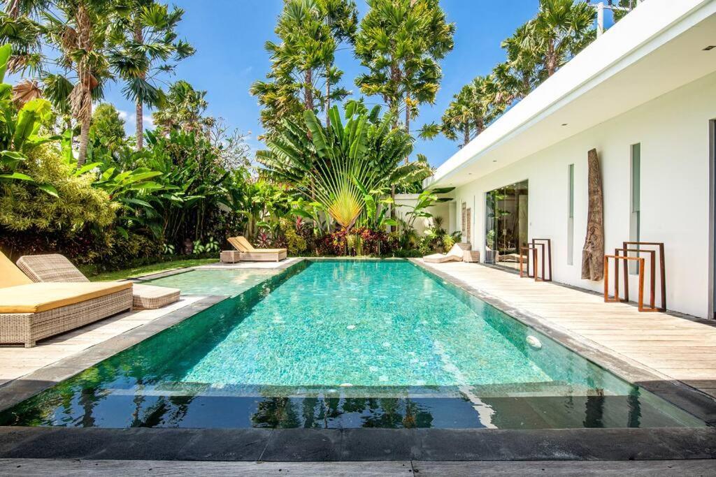 Nikko I - Bidadari - Stunning 4-bdr In Villa Seminyak (Bali)