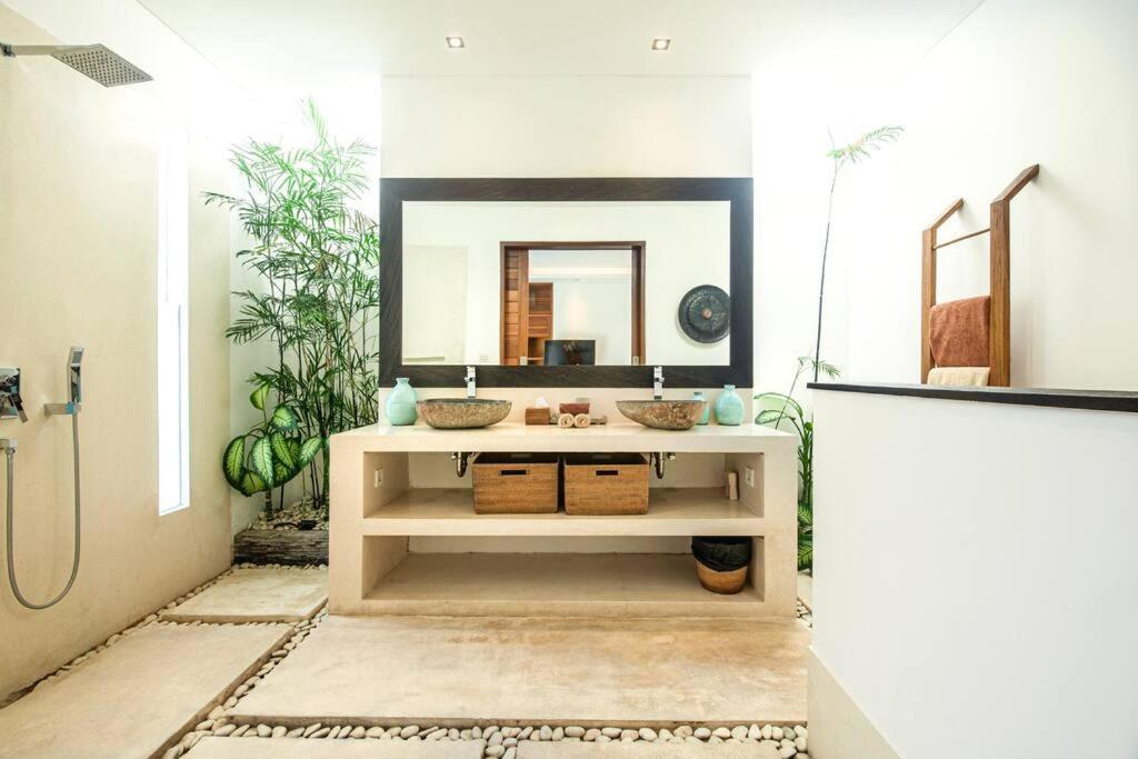 Nikko I - Bidadari - Stunning 4-bdr In Seminyak (Bali)