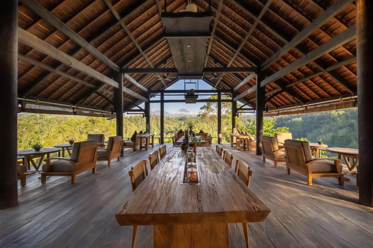 Buahan, A Banyan Tree Escape Resort 5*