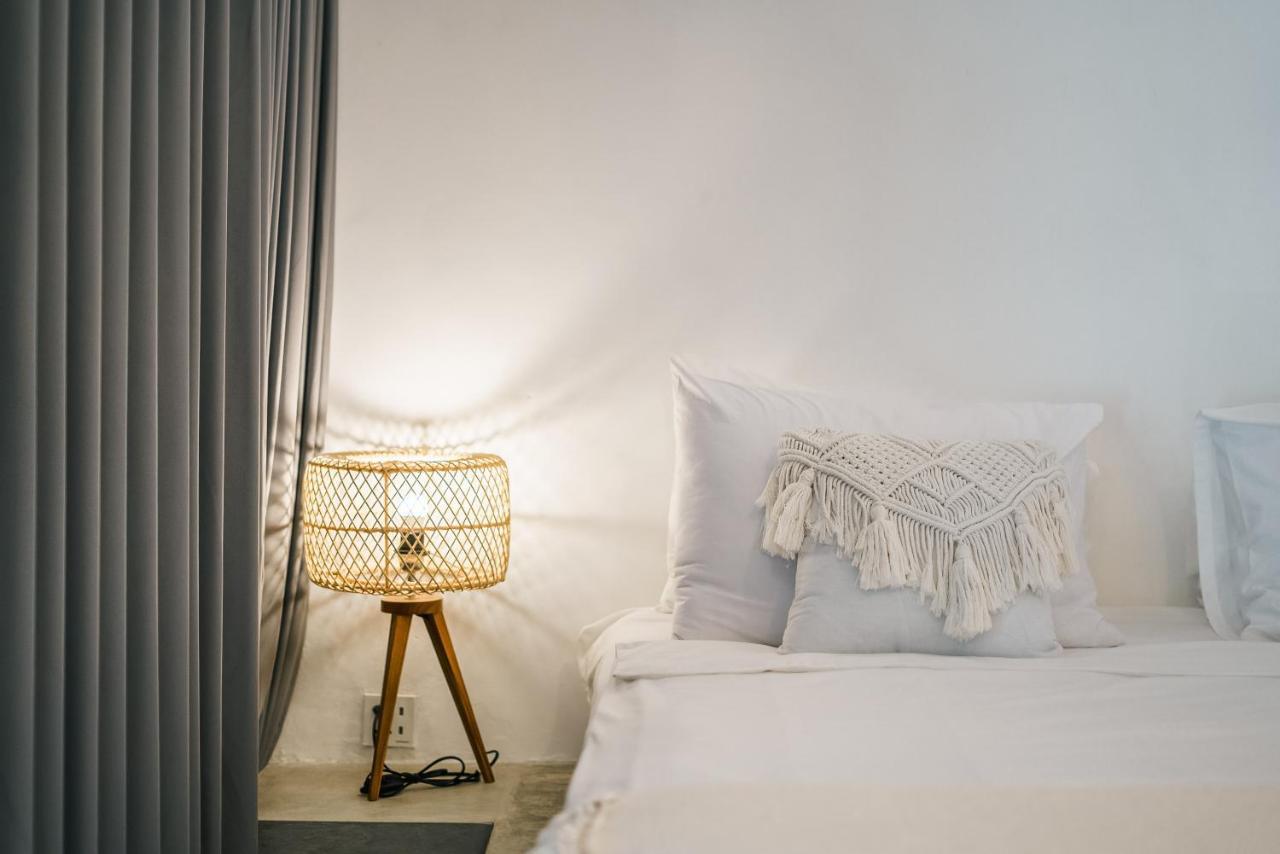 Santorini - Boho-chic 3-bedroom In The Heart Of Berawa! Villa *
