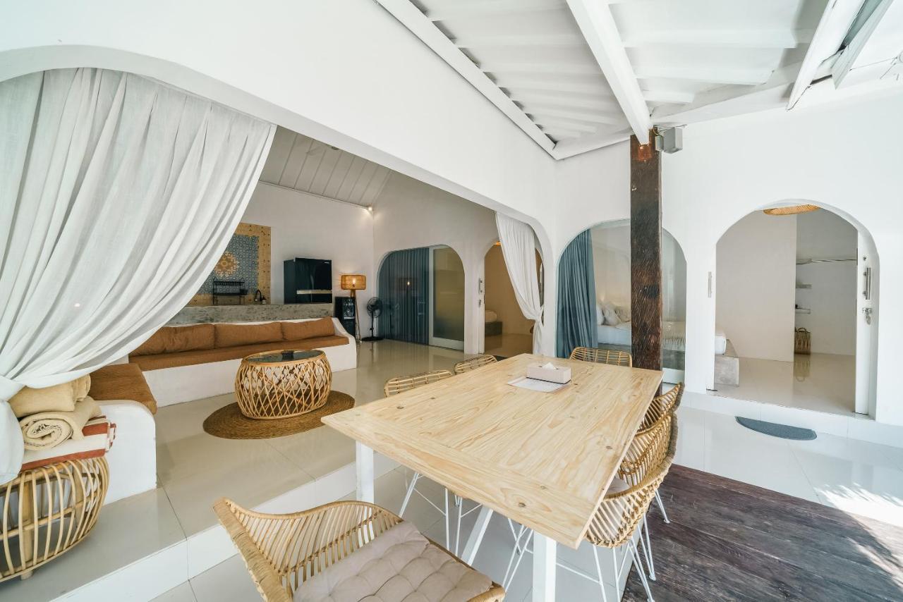 Villa Santorini - Boho-chic 3-bedroom In The Heart Of Berawa!