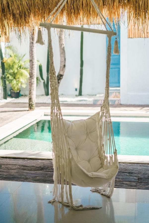 Santorini - Boho-chic 3-bedroom In The Heart Of Berawa! Villa Canggu (Bali)
