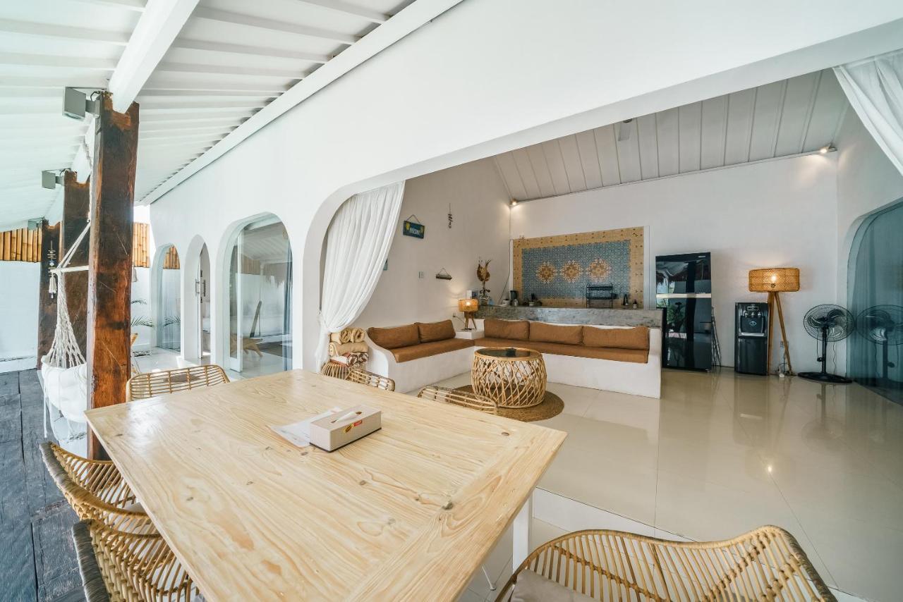 Villa Santorini - Boho-chic 3-bedroom In The Heart Of Berawa! *