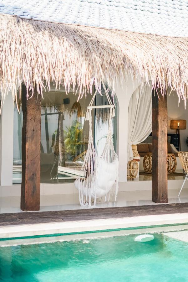 Santorini - Boho-chic 3-bedroom In The Heart Of Berawa! Canggu (Bali)