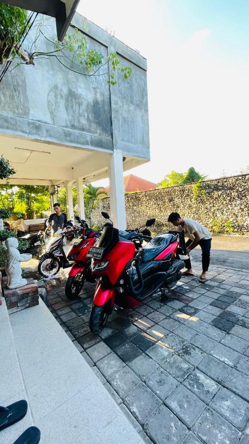 Satria 2* Uluwatu (Bali)