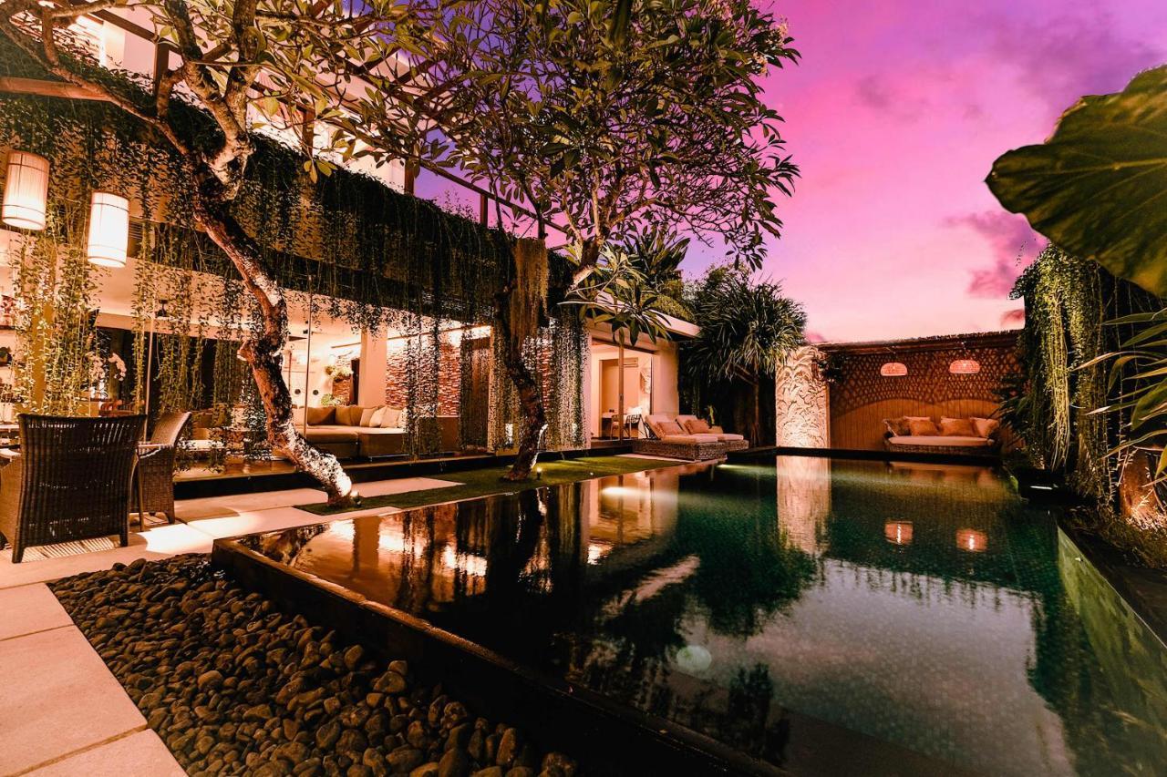 Sunset Palms Villa
