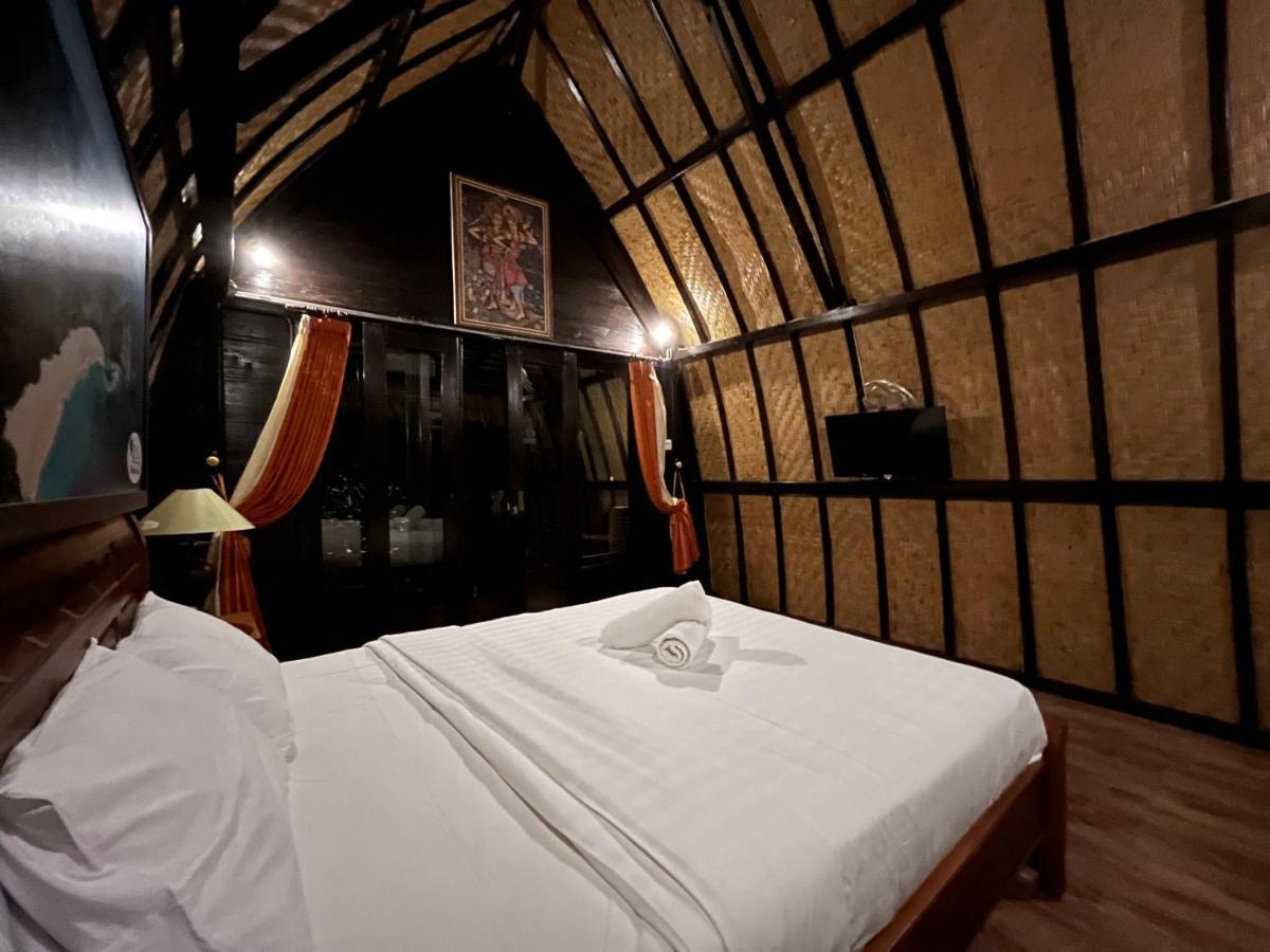 Holiday park Holy Hills Nusa Penida 2*