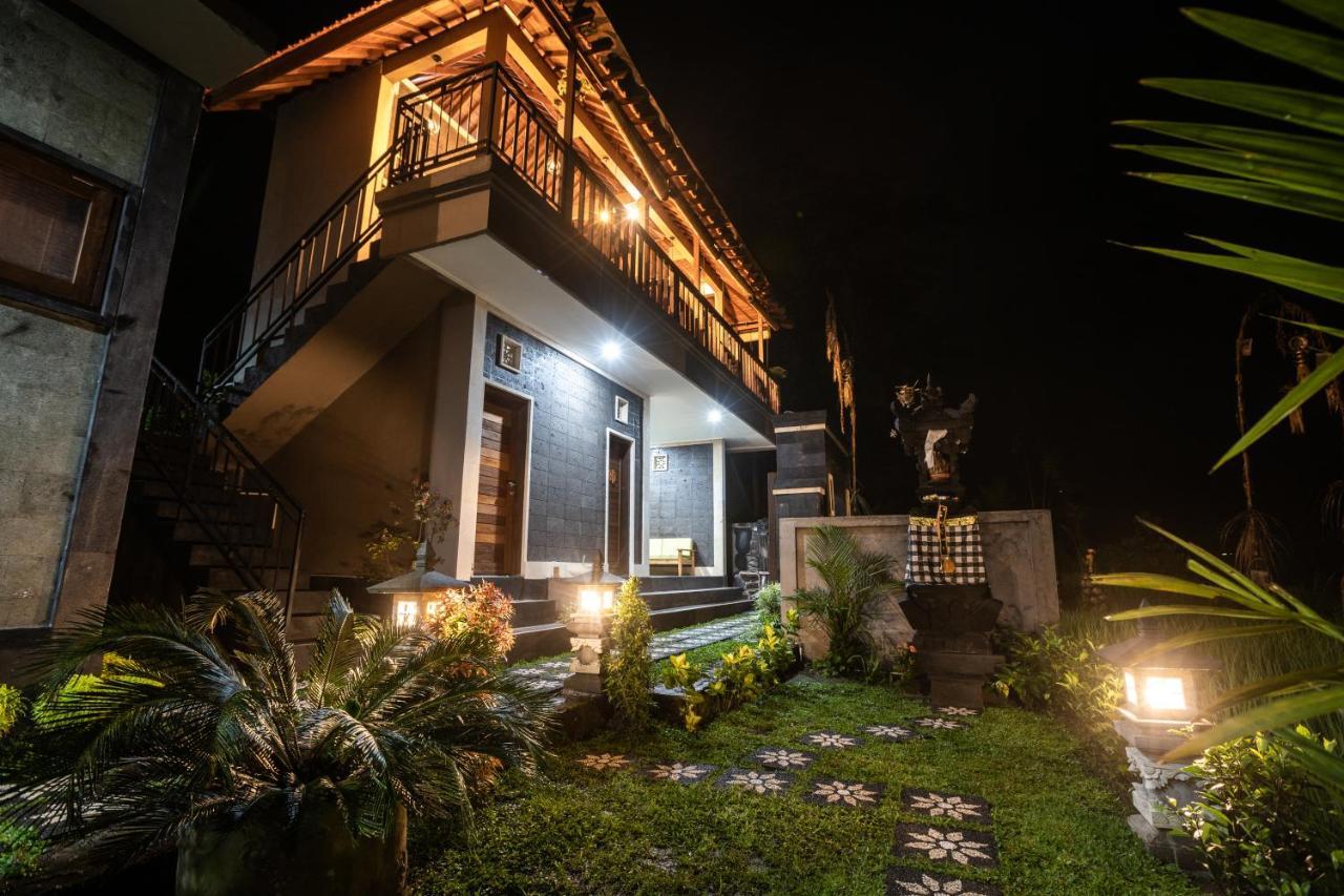 Ume Dukuh Sidemen * Sidemen (Bali)