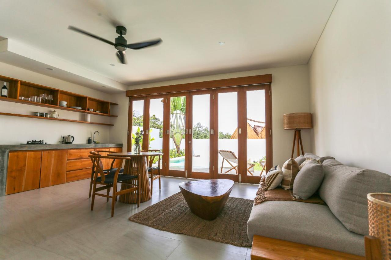 Shoreline Bingin Villa *