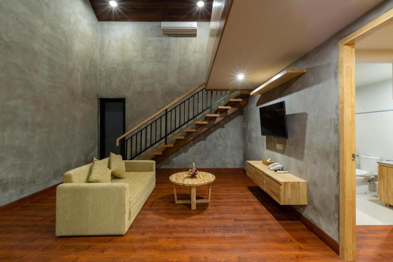 Paisa Villa *