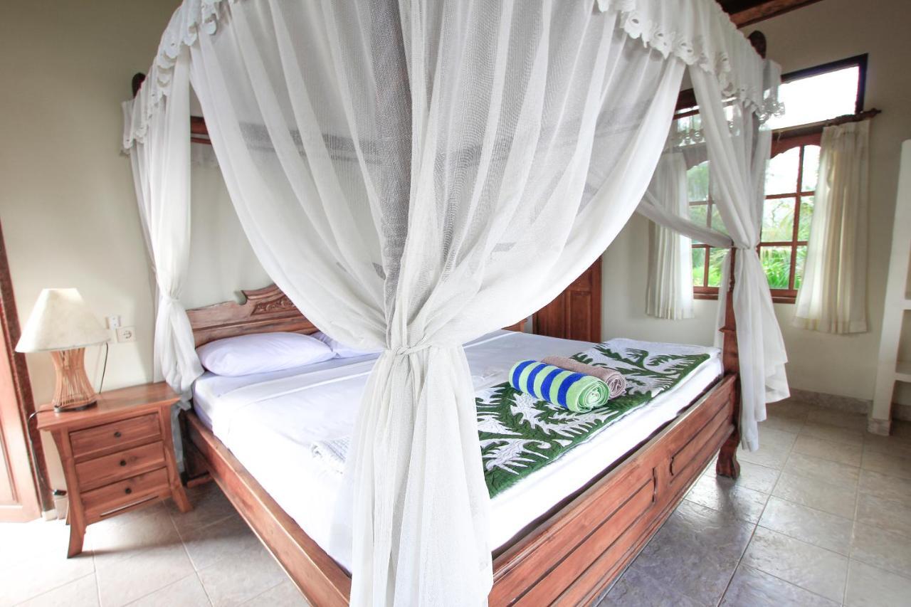 Ganesha Guest house *