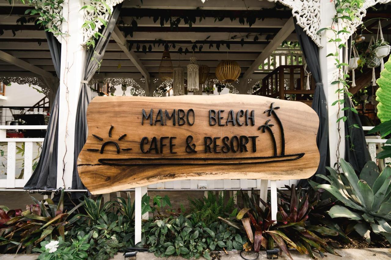 Mambo Hotel