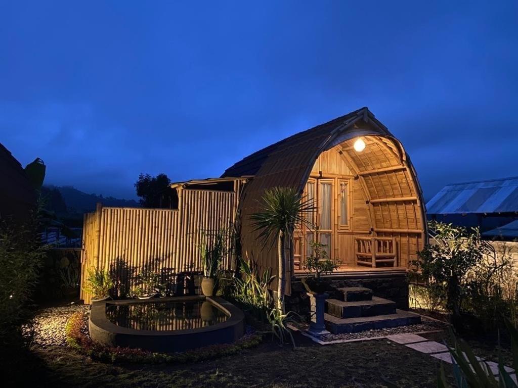 Tegal Bamboo & Private Hot Spring Lodge