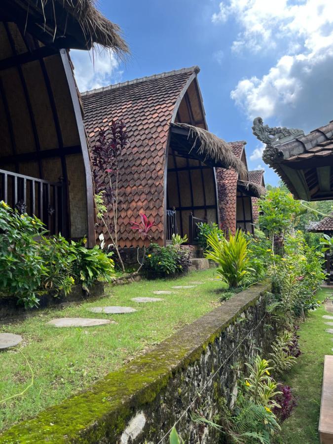 Holy Hills Nusa Penida Holiday park Batumadeg