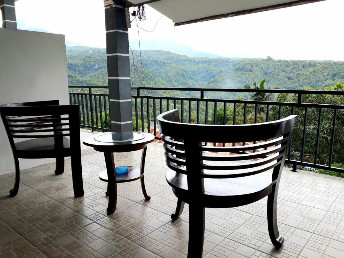 One And Warung Munduk (Bali)