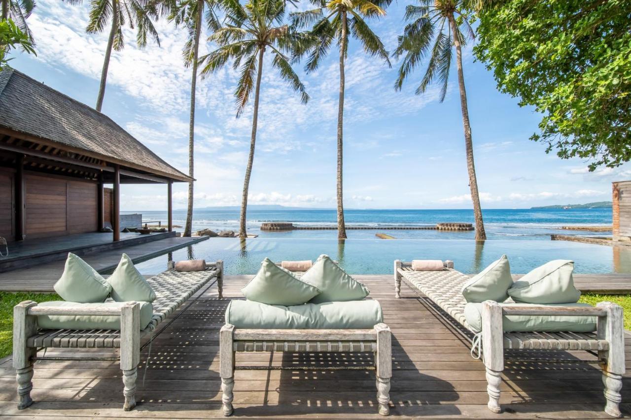 Villa Manis Beachfront