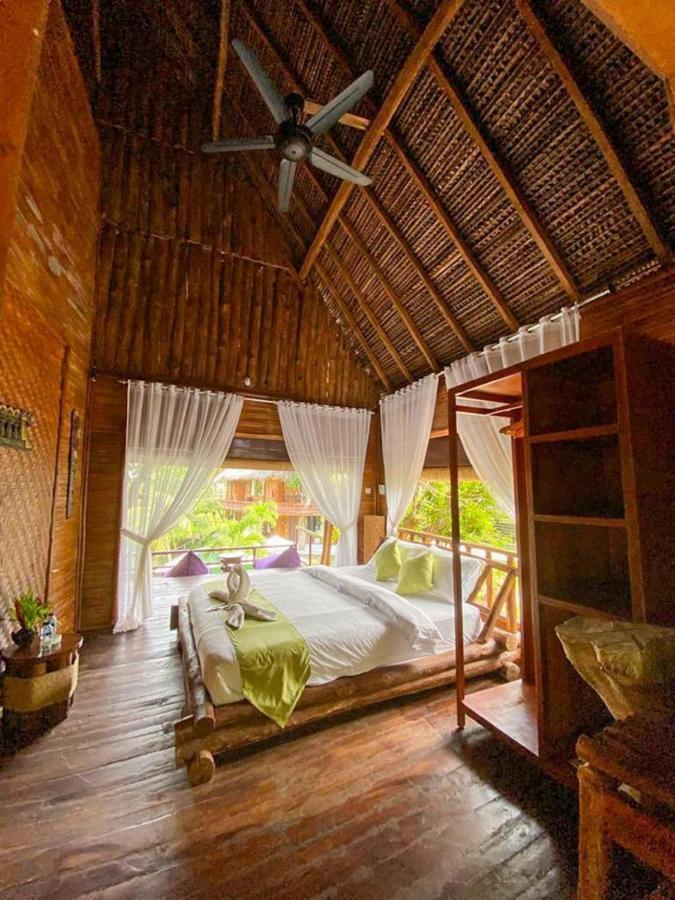 Gading Tree House *