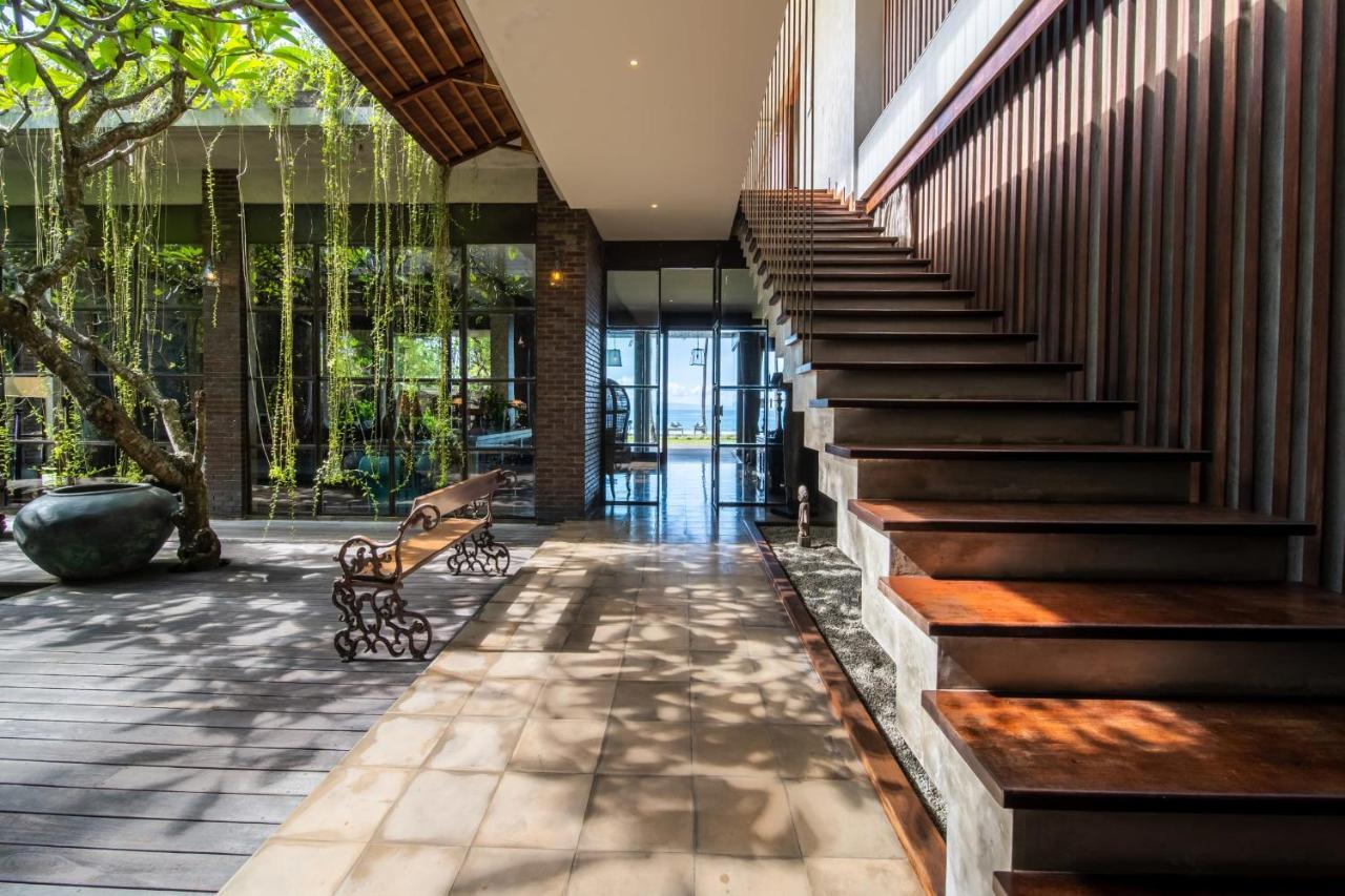 Manis Beachfront Villa *