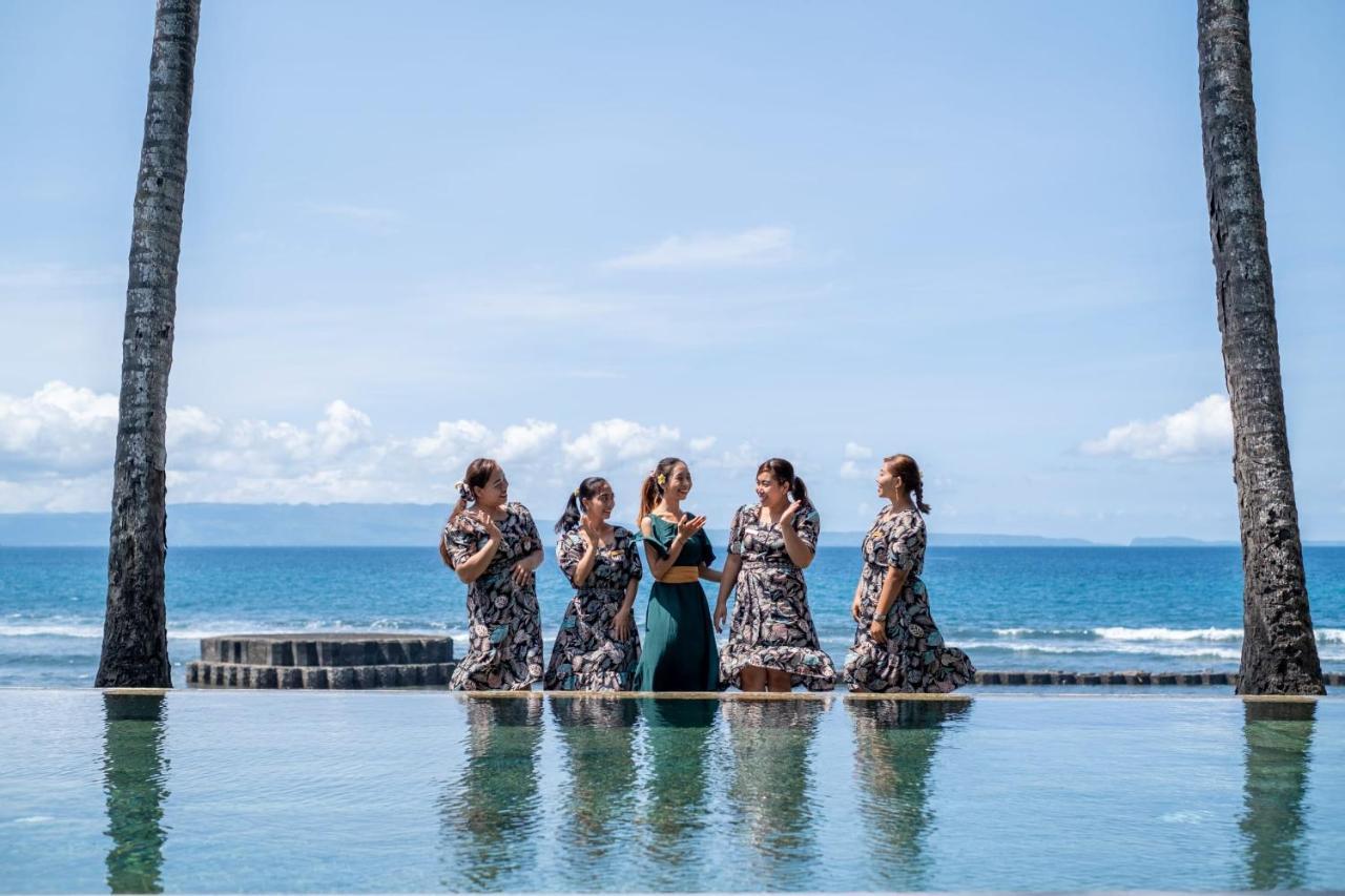 Manis Beachfront Villa *