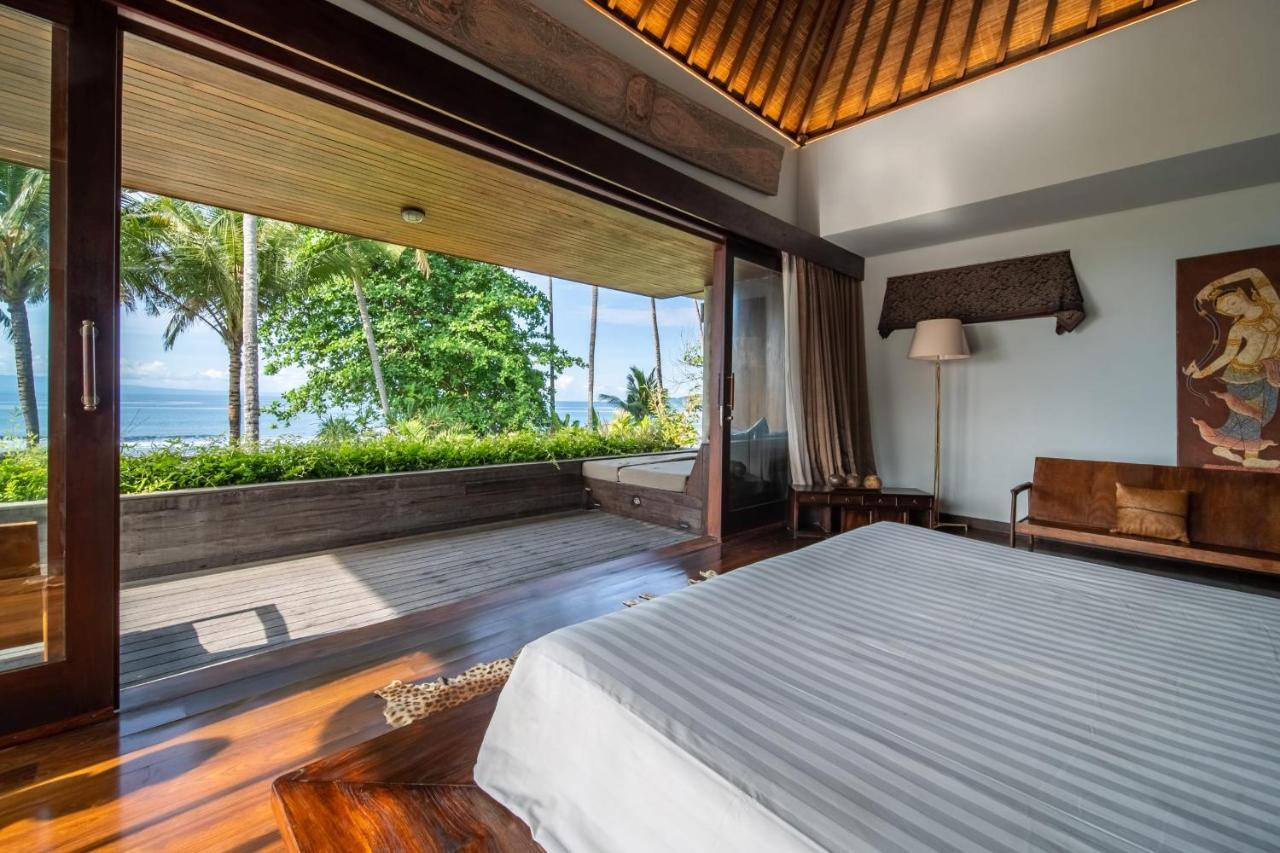 Villa Manis Beachfront