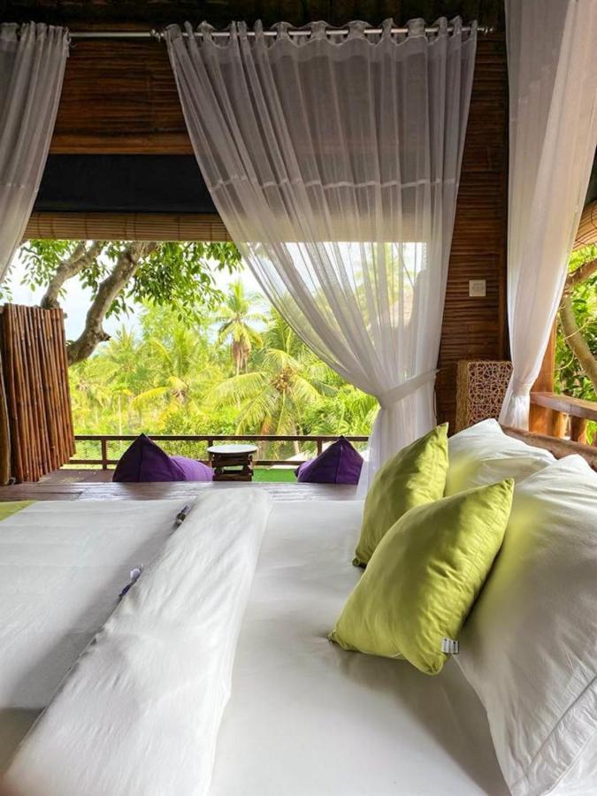Gading Tree House Lodge *