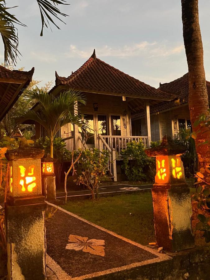The Ocean Sunset Villas Ceningan Holiday park Nusa Lembongan (Bali)