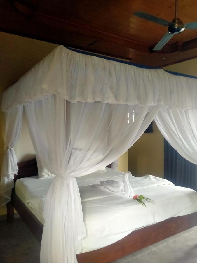 Bed & Breakfast Coral Bay Bali *