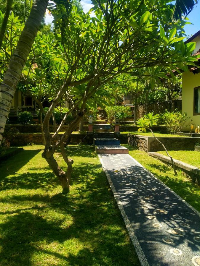 Bed & Breakfast Coral Bay Bali *