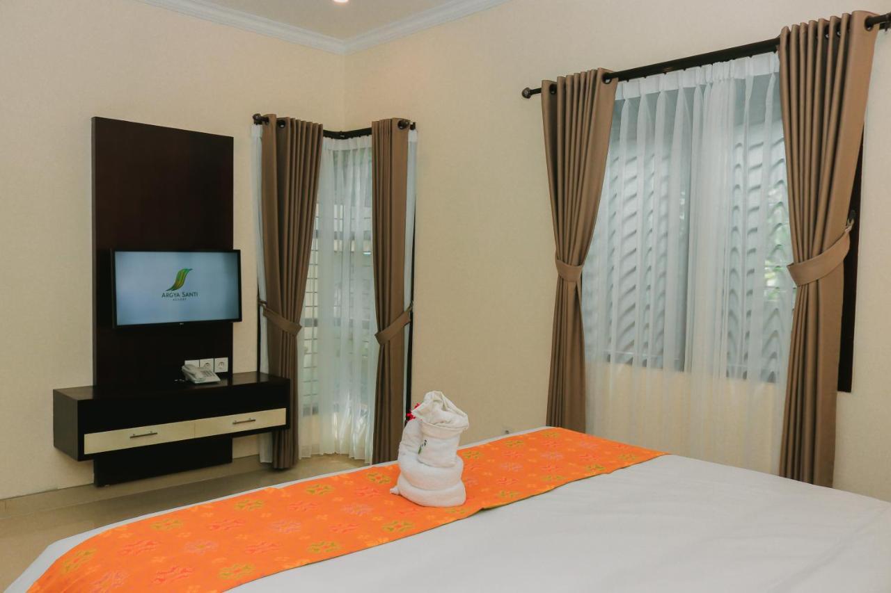 Argya Santi Hotel 3*