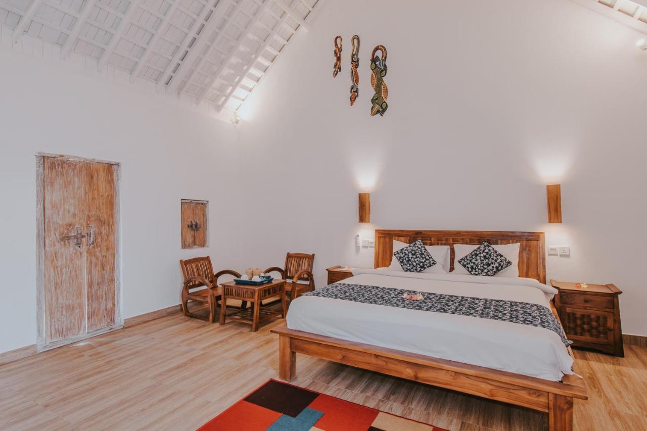 Dream Huts 4*