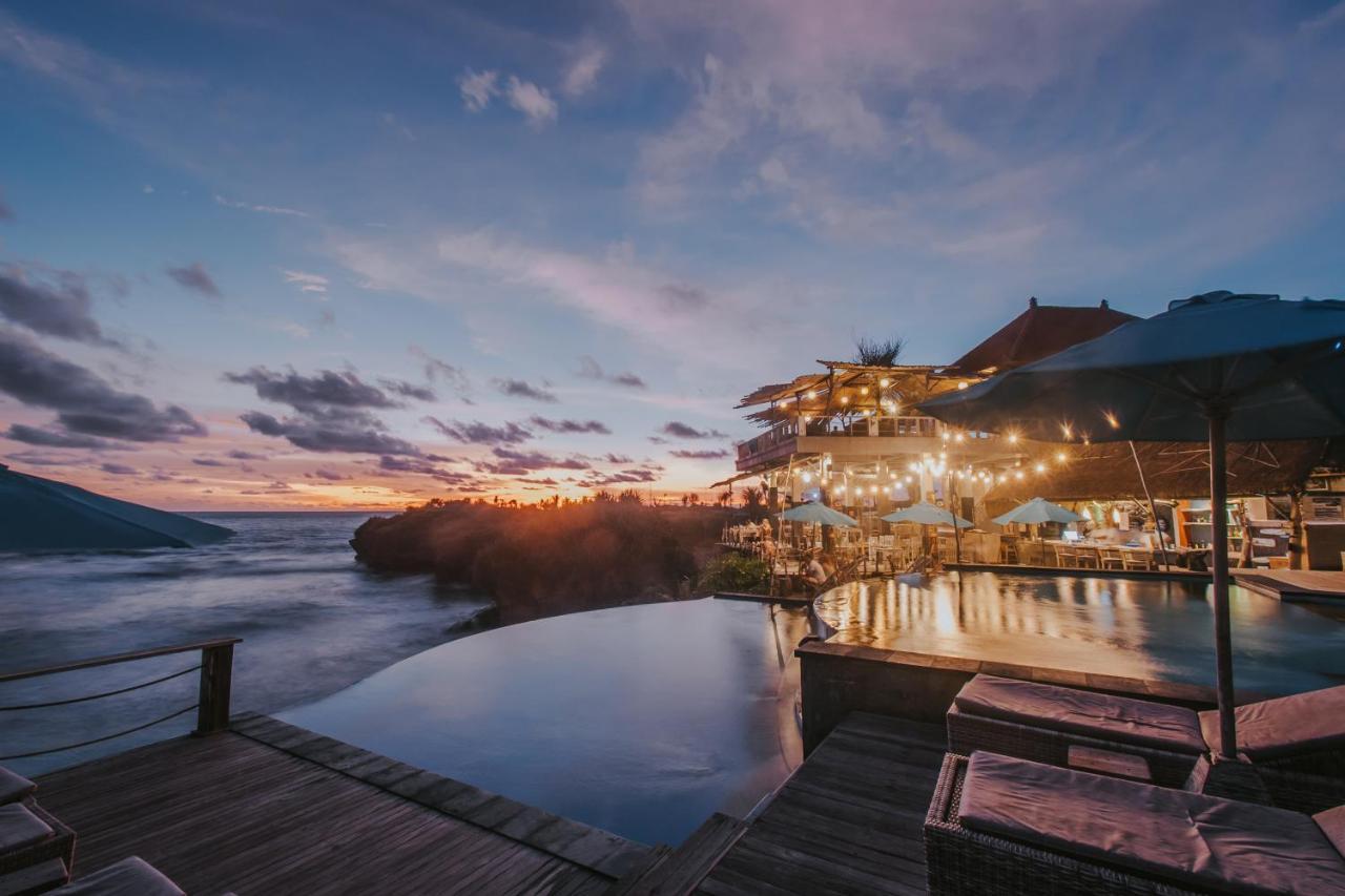 Dream Huts 4*