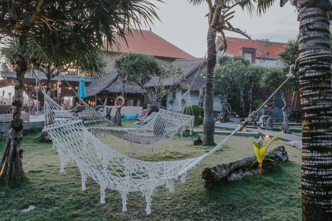 Dream Huts Resor 4*