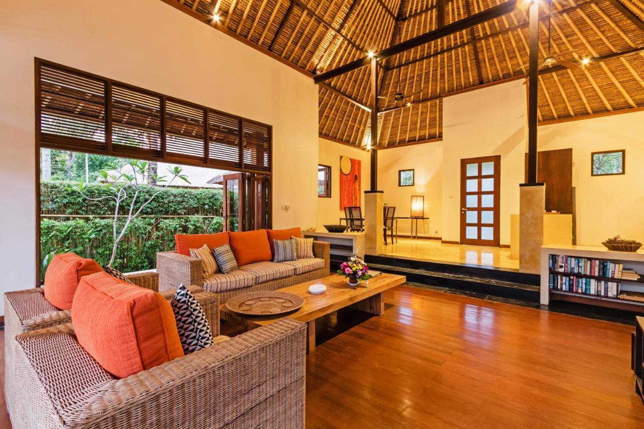 Sasoon 1, 100 Mt To Villa Candi Dasa (Bali)