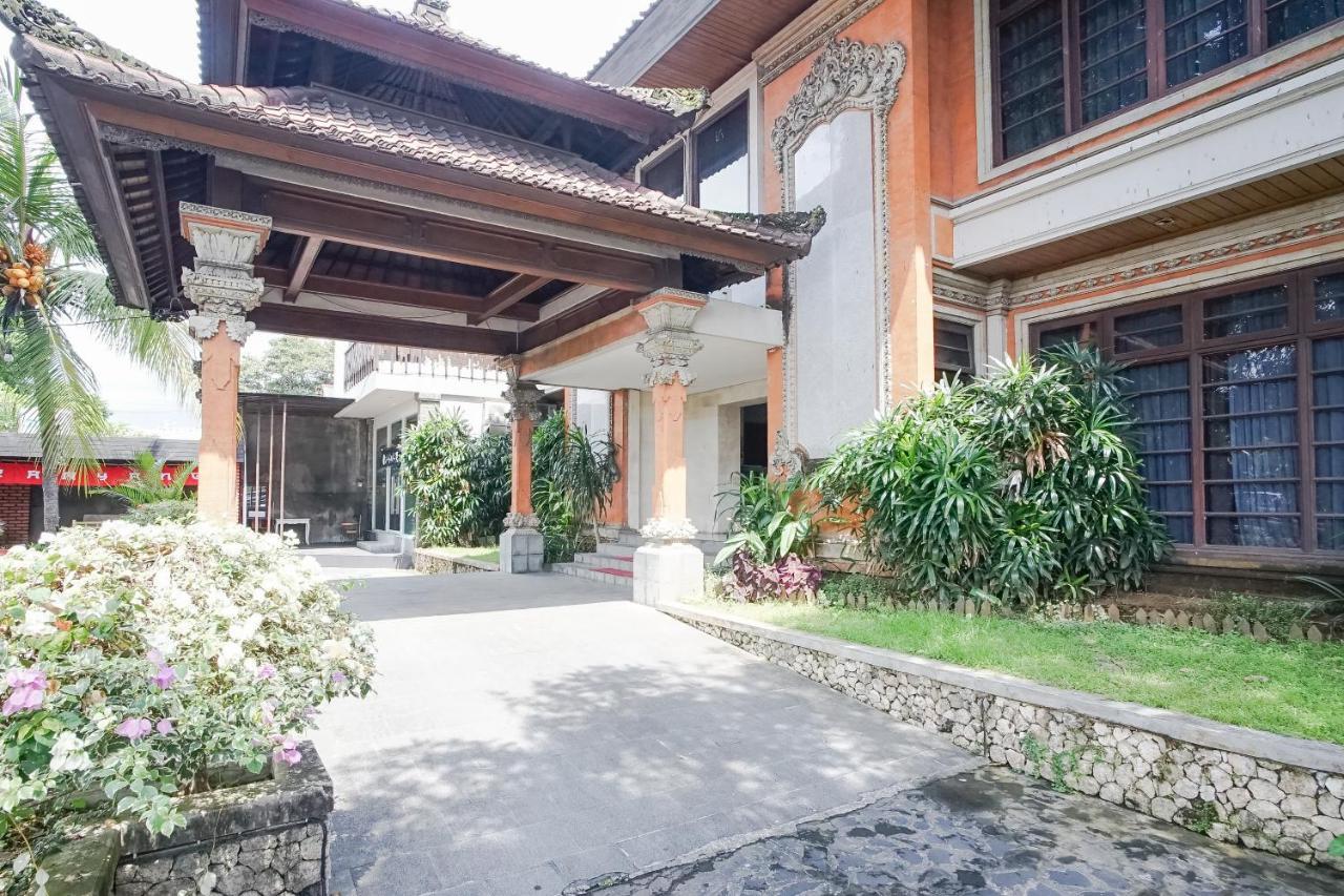 Hotel Akarsa Transit