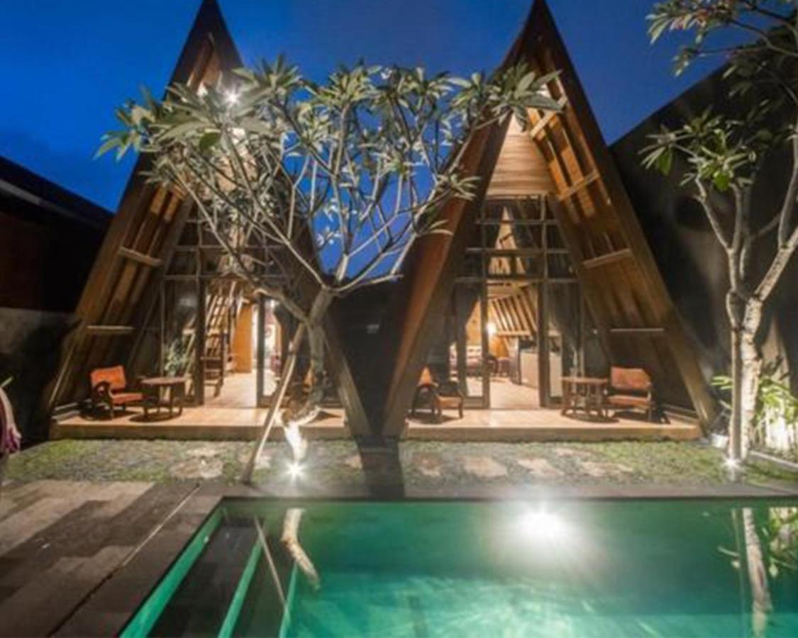 Villa Rumah Kayu Tatiya Ungasan (Bali)