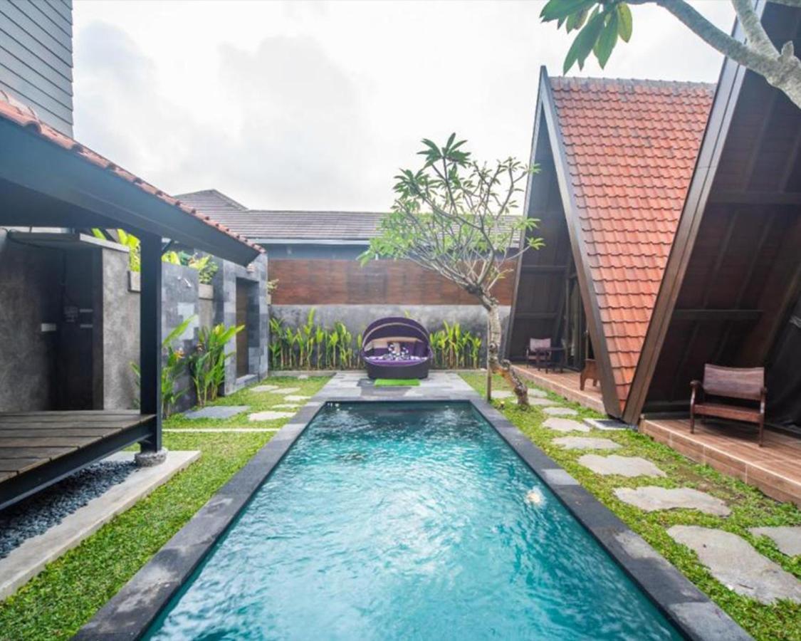 Villa Rumah Kayu Tatiya