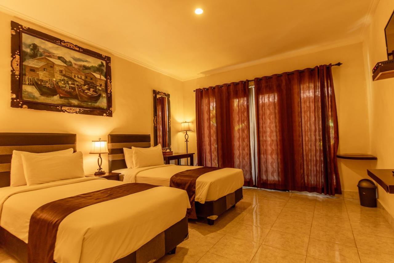 Beachfront 3* Batununggul