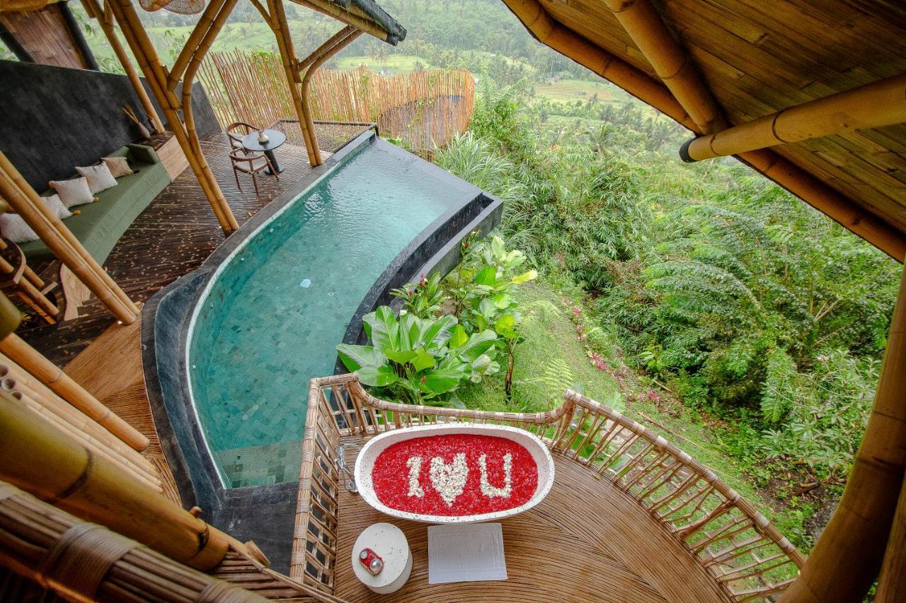 Villa Dreamy Cliffside Bamboo With Pool And View