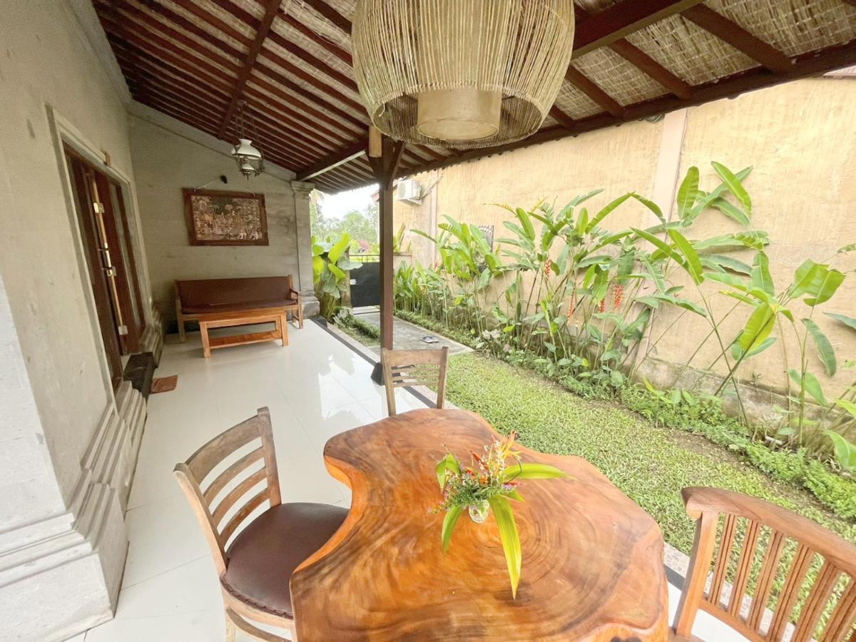 Intan Moding Tempat Tidur & Sarapan