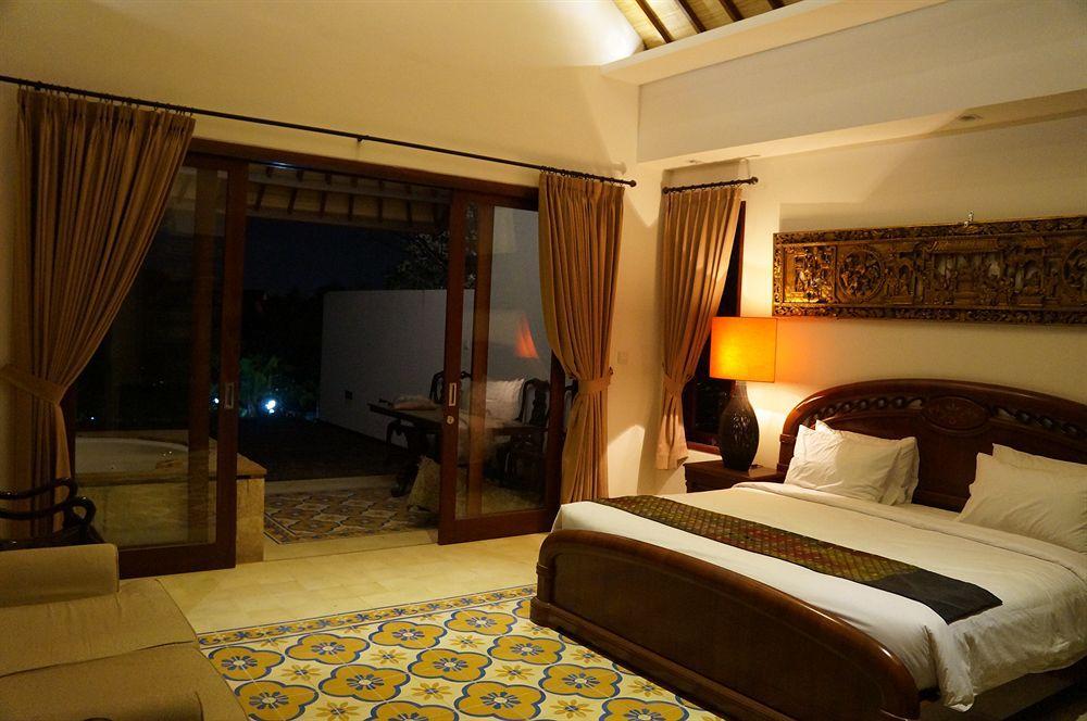 Aqua Octaviana Bali